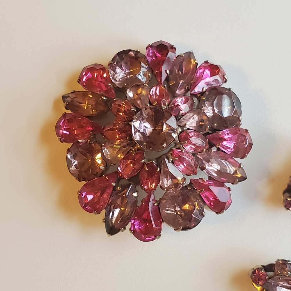 Vintage Rhinestone Earrings Brooch Set - Picture 14 of 16